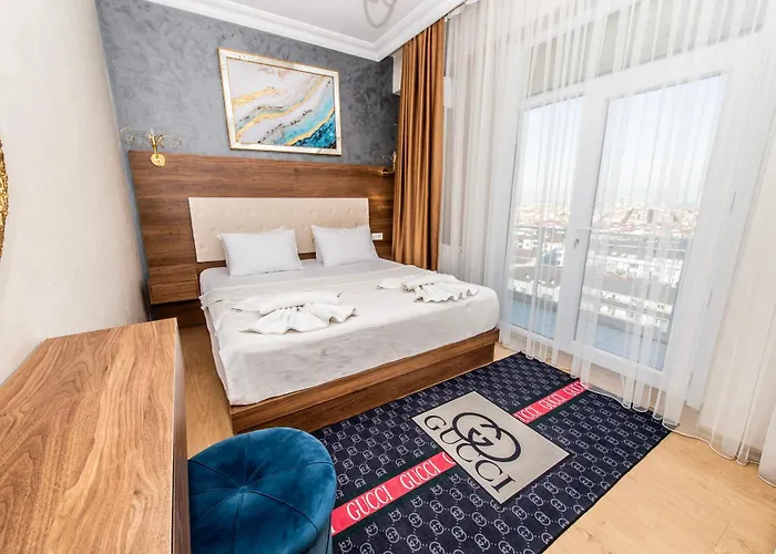 Hotel Blue Vista & *