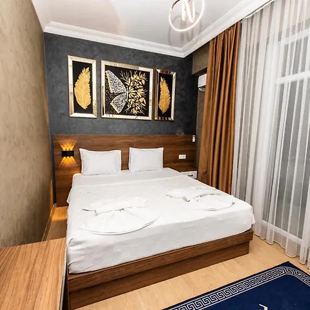 Hotell Blue Vista & *